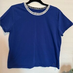 Women’s Calvin Klein Logo Collar Long Crop T Shirt Size M